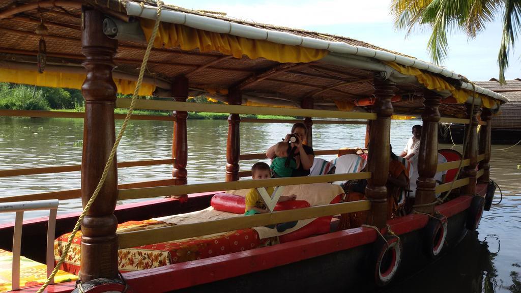 Keralan Homestay Alappuzha 外观 照片